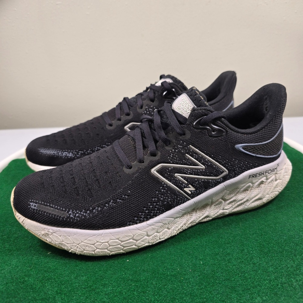 New‎ Balance Fresh Foam 1080v12 Running Shoes Mens 9 Black White  W1080B12